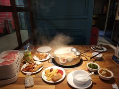 -蒙肥羊·酸汤潮牛·鲜牛肉火锅烤肉自助(岗顶店)