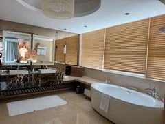 -北京朝阳悠唐皇冠假日酒店