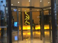 -上海龙之梦万丽酒店