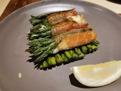 牛肝菌裹烤三文鱼-Mercato莫卡多露台餐厅与酒吧(K11店)