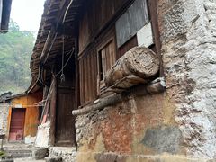 -高荡千年布依古寨旅游景区