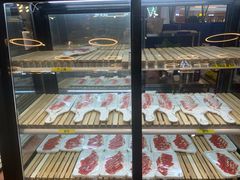 面包甜点陈列柜-圣罗巴海鲜自助(黑金店)