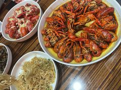 招牌十三香小龙虾-龙巢盱眙龙虾·牛蛙·烧烤宵夜(八卦岭店)