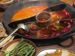 -萍姐火锅·公路夜市(武汉首店)