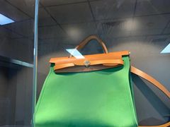 -用真奢侈品名表名包回收中心(朝阳万达店)