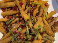 -荆楚渔艺堂·鱼头泡饭(江堤中路店)