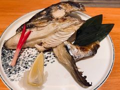 盐烤三文鱼头-鮨桐日本料理(望京店)