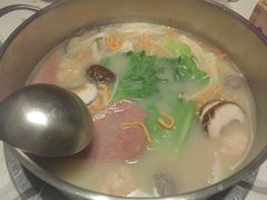 -煲王粤菜餐厅(中侨中心店)