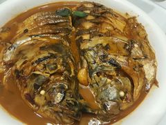 红焖鱼头-解家河南菜(商鼎路店)