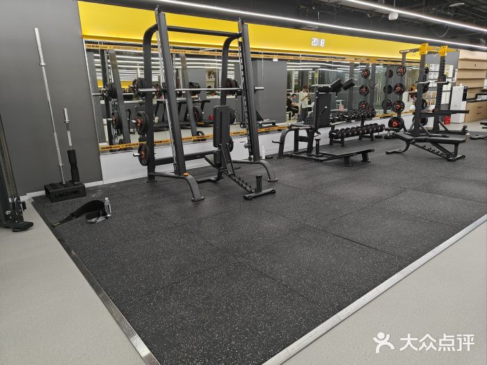 乐刻运动健身(崇文门新世界店)图片