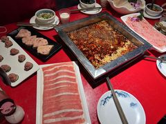 -二荆条·蜀鲜汇城市森林火锅