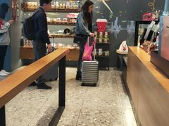 -星巴克(广州南站A18检票口楼上)