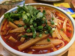 -包整·丝娃娃(一览甲秀楼风景店)