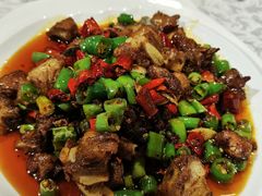 香辣排骨乳鸽-琬苑鸽庄·川粤融合菜(解放碑总店)