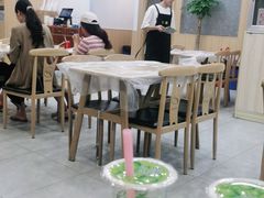 大堂-江城燕子大排档(江汉路步行街店)