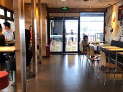 大堂-麦当劳(江湾镇店)