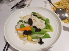 荷塘月色-海富门·带鱼·淮扬菜·粤菜(甘家口店)