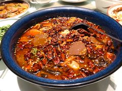 -八府香鸭·啫啫煲(华山路店)