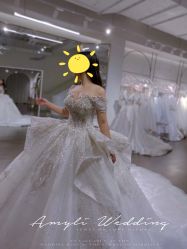 -艾米丽婚纱礼服