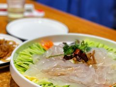 五彩拉皮-日月昇渔家菜·海肠捞饭·大连海鲜(星海公园店)