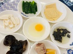 -桥香园过桥米线(国贸店)