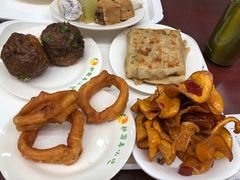 豆汁儿焦圈儿-护国寺小吃(地安门店)
