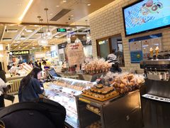 面包甜点陈列柜-山崎面包(静安久光店)