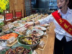 -六合居·明厨亮灶餐厅(成双大道店)
