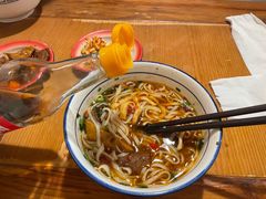 -矮子粉店1985·长沙米粉(湘春路店)