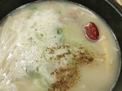 牛肉雪浓汤-神仙雪浓汤(明洞店)
