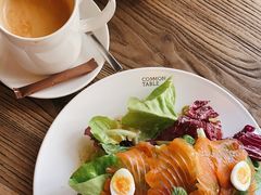 -Common Table · Brunch & Coffee