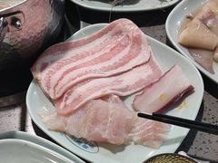 -金滏山烤肉·海鲜·火锅自助餐厅(襄阳万达店)