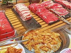 -钱小奴海鲜自助黑金店(杭州滨江龙湖店)