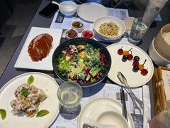 奇妙虾球-小大董·烤鸭(观景餐厅·南京西路店)