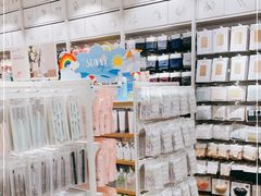 -名创优品(广东省广州琶洲保利广场店)