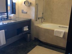 -舟山希尔顿酒店