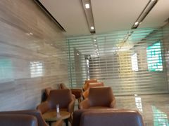 大堂-星巴克(港汇1号办公楼店)