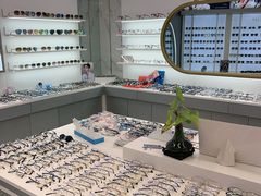 -卡罗林蔡司授权门店(南京东路店)