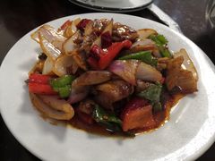 -余杨鸭鸭餐厅