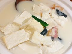 土家手掰柴火豆腐-吃饭皇帝大(合生汇店)