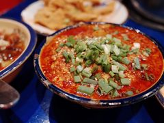 冒土豆粉-马路边边串串香(双井直营店)