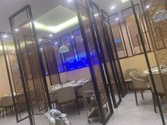 -七欣天香辣蟹火锅(闵行浦江欢乐颂店)
