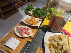 -四季喧黔味豆米火锅(万达广场店)
