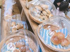 -沁屋面包店(人民东路店)