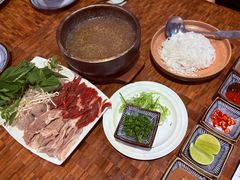 -Hoang Yen Vietnamese Cuisine