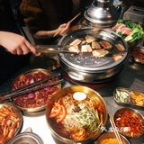 小土鳖来大城市吃烤肉啦