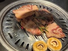 -韩聚屋韩国烤肉餐厅(新北万达店)