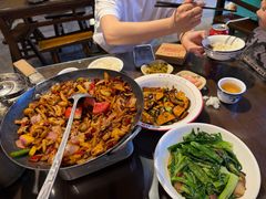-富正毅三下锅·湘西韵味(天门山索道店)