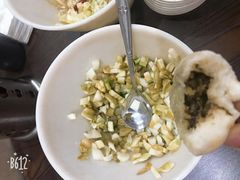 -舒小笼松针小笼包