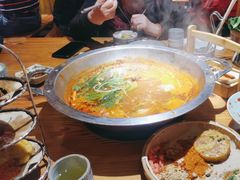 -野山舂·贵州现舂酸汤牛肉(鸿通城店)